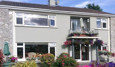 Emerville House Exterior