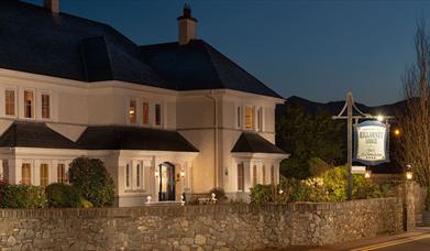 Killarney Lodge Exterior