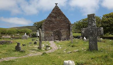 Kilmalkedar Church / Cill Mhaoilceadair